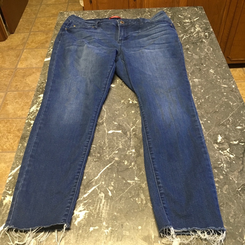 Jenner Lopez Skinny Ankle Jeans